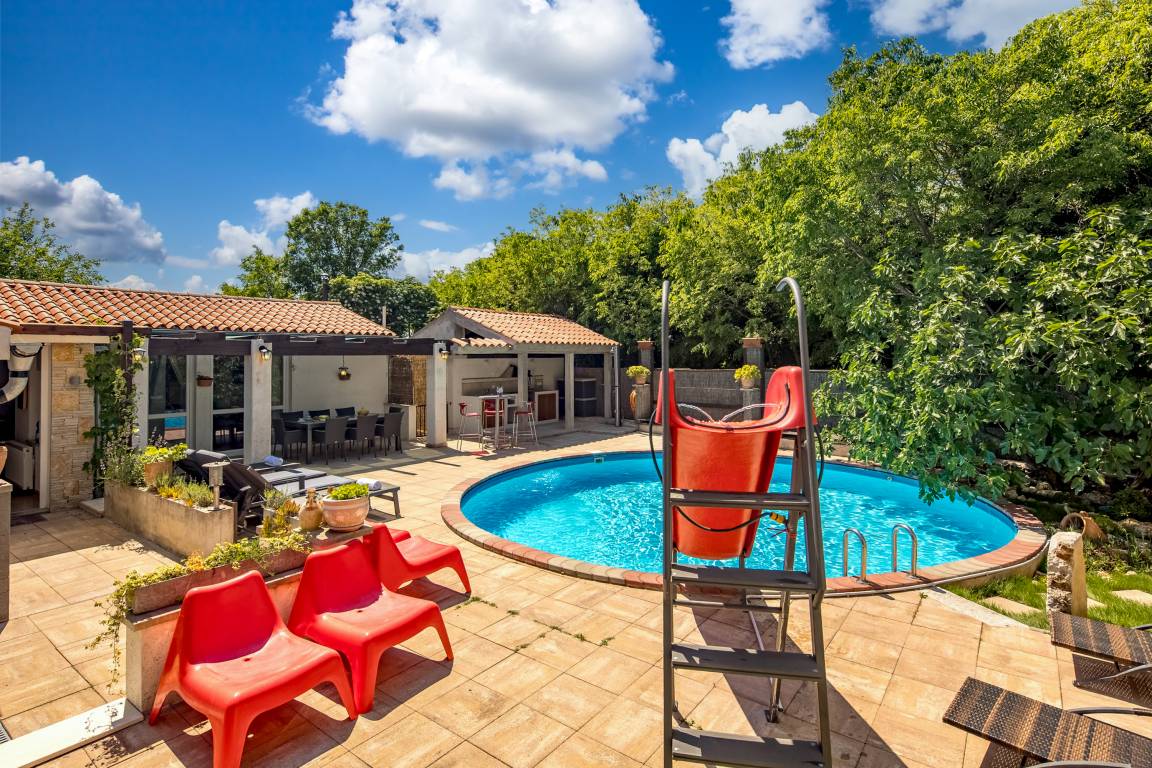 Pool & Terrasse